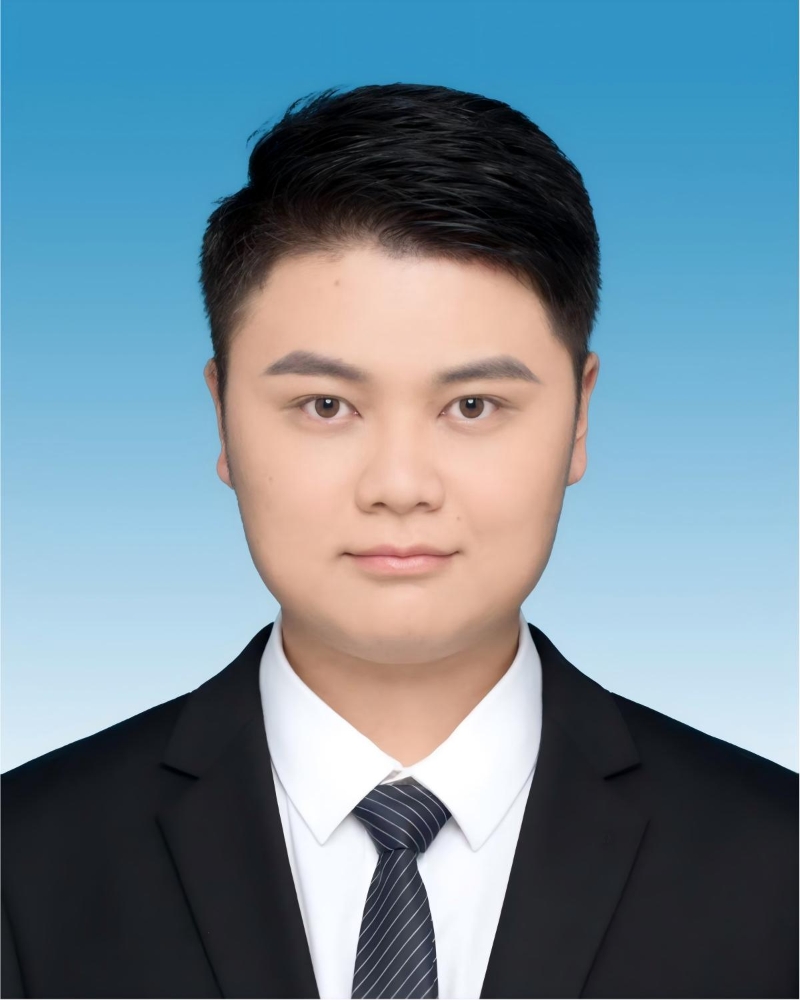 陈烁.jpg 陈烁.jpg